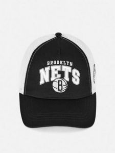 Aanbieding van Pet NBA Brooklyn Nets voor 12€ bij Primark