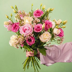 Aanbieding van Veld van rozen voor 23,99€ bij Euroflorist