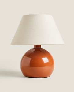 Aanbieding van TERRACOTTA GEKLEURDE LAMP voor 39,99€ bij Zara Home