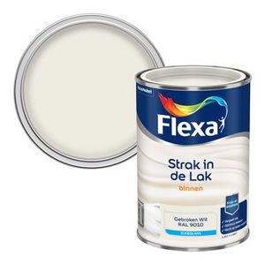 Aanbieding van Flexa strak in de lak zijdeglans gebroken wit RAL9010 1,25L voor 54,99€ bij Praxis