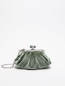 Aanbieding van Small Pasticcino Bag in velvet voor 225€ bij MaxMara