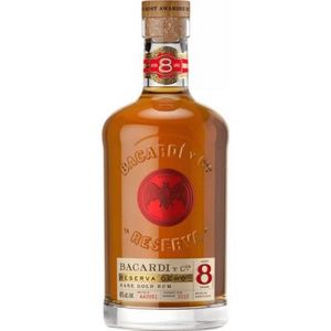 Aanbieding van Bacardi Reserva Ocho 8 Years Rum 70 cl voor 26,99€ bij Dirck III